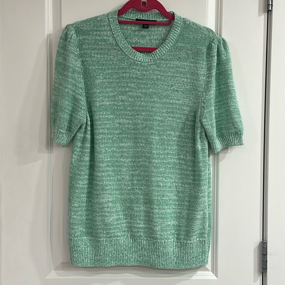 Ann Taylor puff sleeve sweater. Size L
